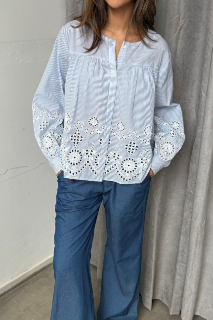 Continue - Skjorte - Sanna Embrobery - Blue Stripe