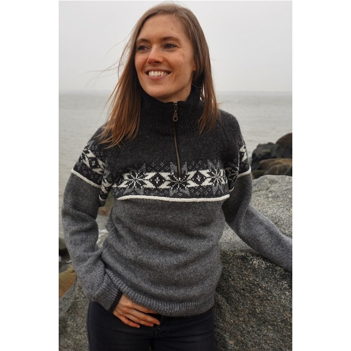 Norsk Uld Striksweater med Høj Hals – Vinterens Must-Have!