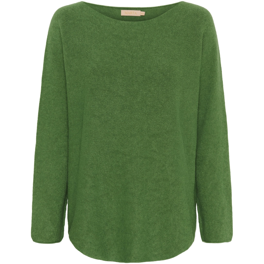 Elegant grøn bådhals striktrøje – Efterårets must-have!