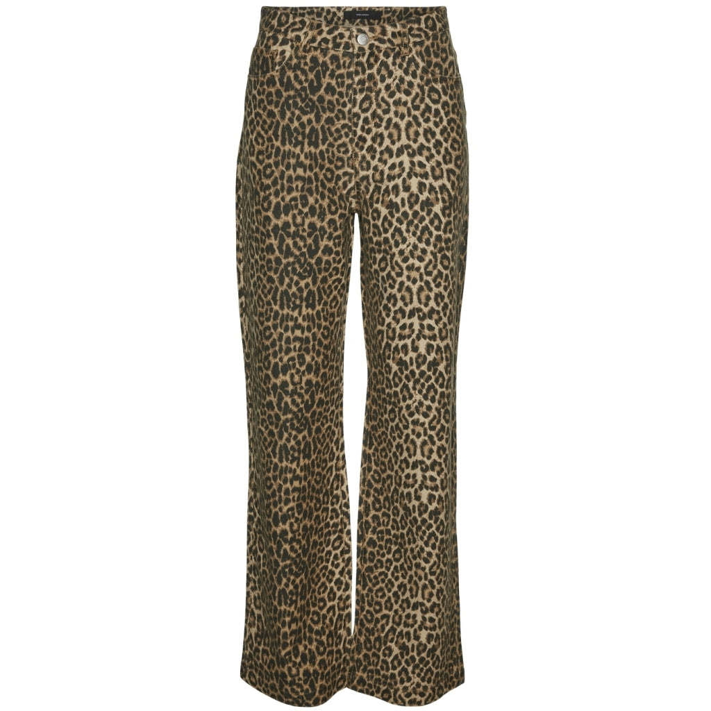 VERO MODA VMTESSA leopardmønster jeans – uimodståeligt tilbud!